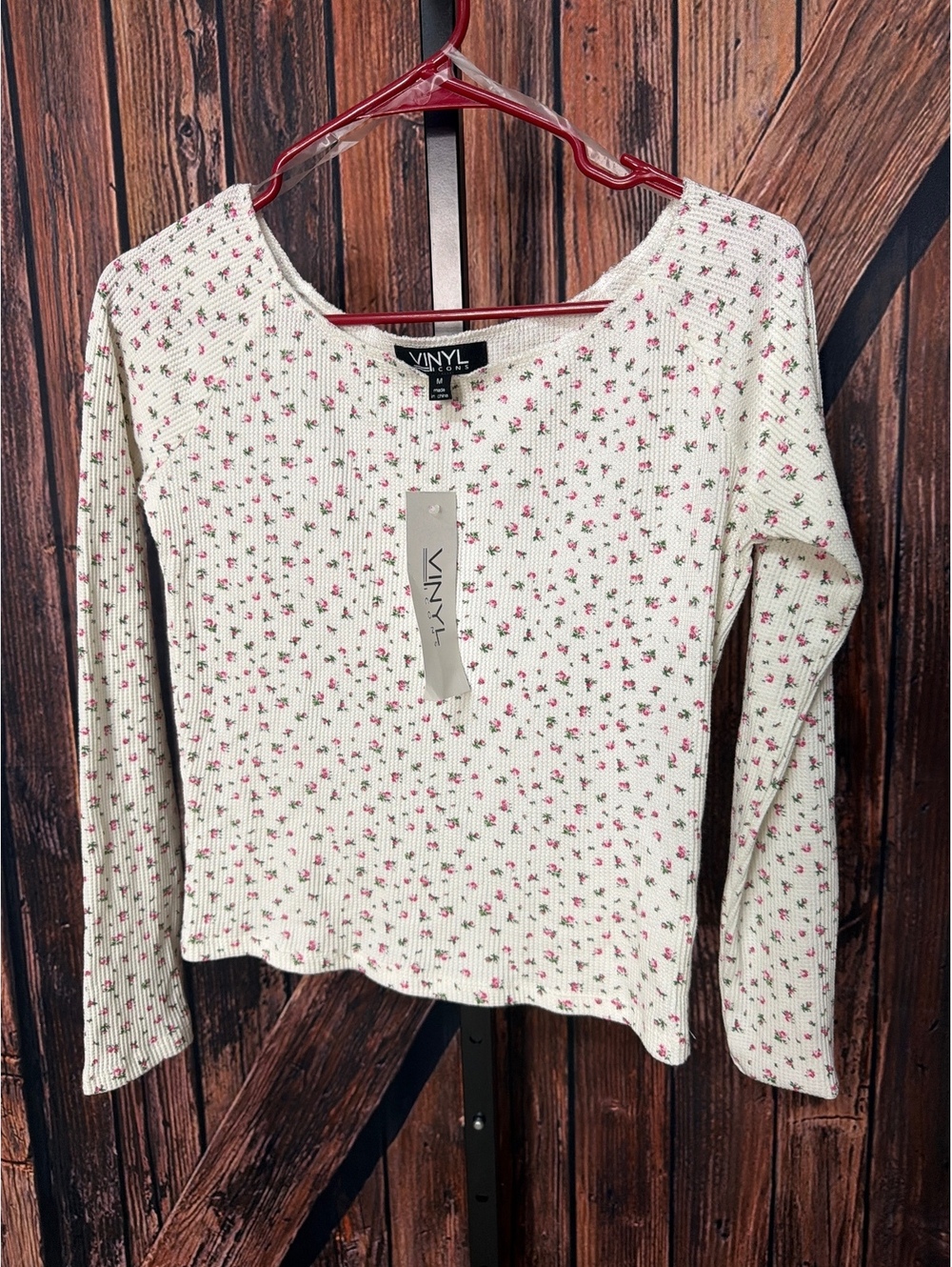 Vinyl Icons Medium Cream Floral Long Sleeve Top size medium
